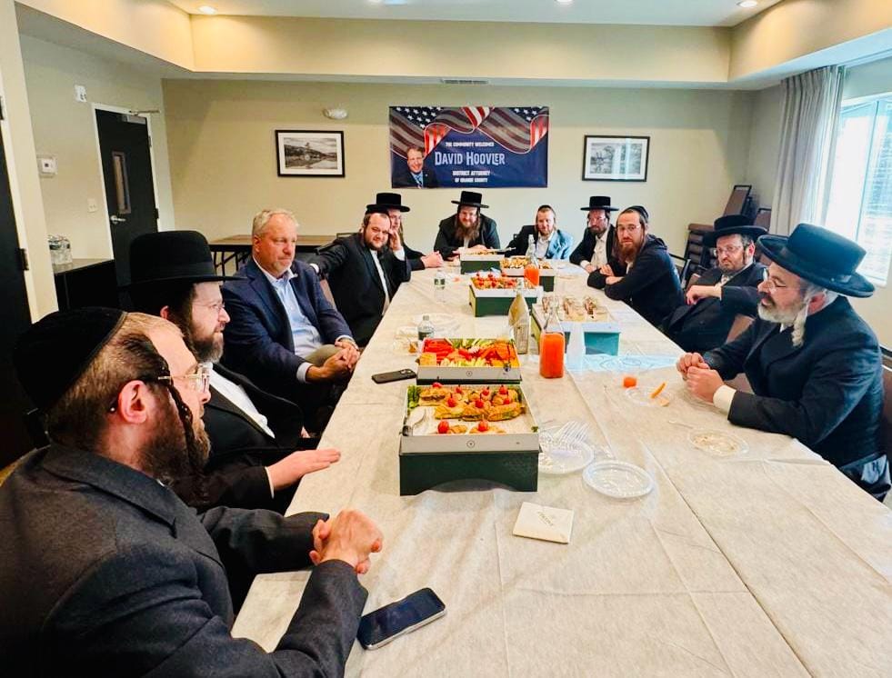 אראנדזש קאונטי דיסטריקט אטוירני באזוכט סאוט בלומינג גראוו