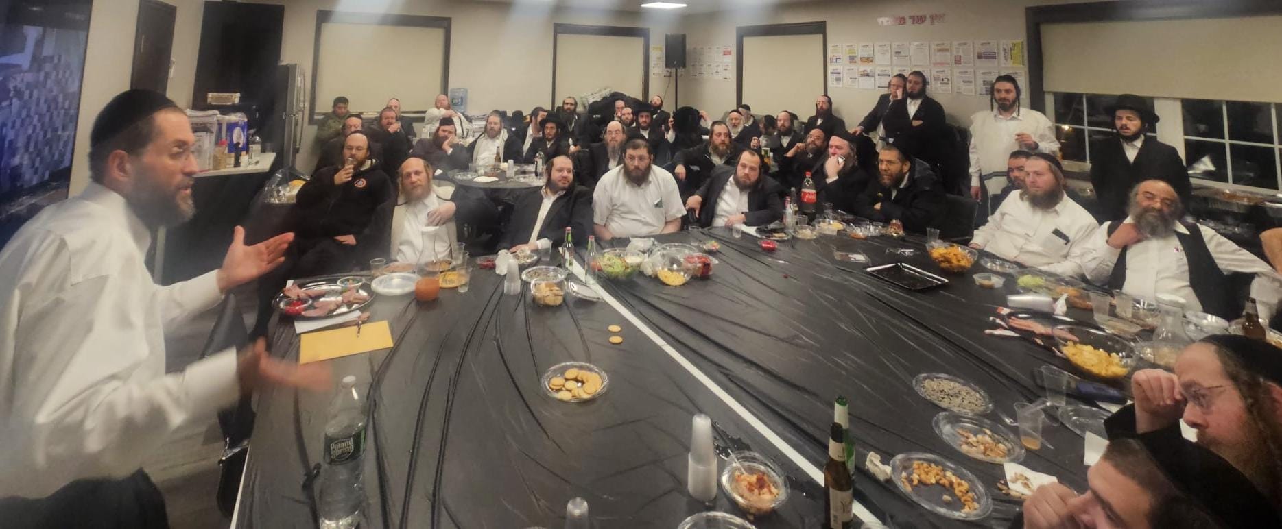 דרכי יושר באס פירמע פירט דורך יערליכע סעיפטי טרענירונג פאר אלע דרייווערס