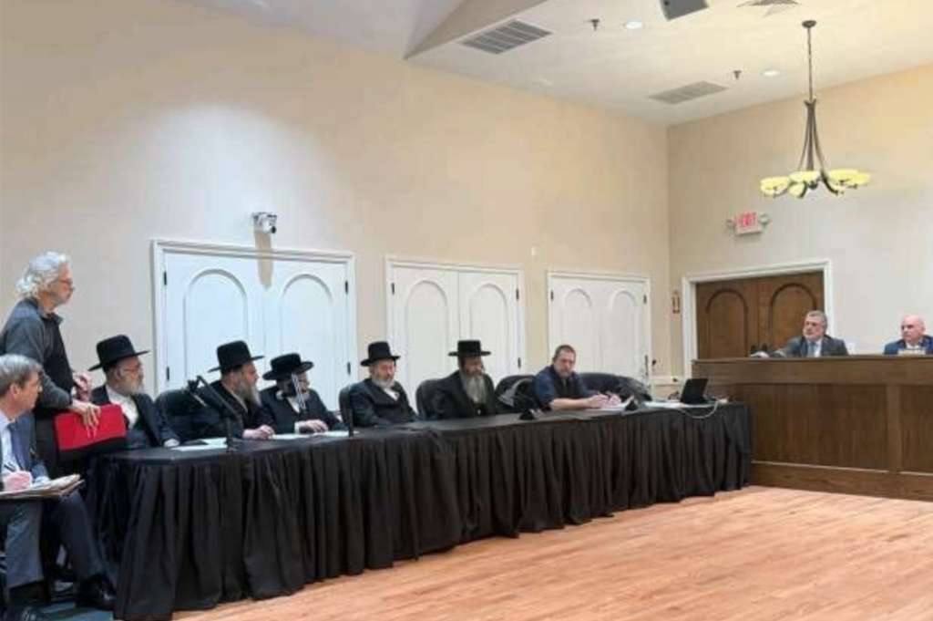 טאון אוו מאנרא שווערט איין נייעם סופערווייזאר, סימפאטיש צו היימישע געברויכן